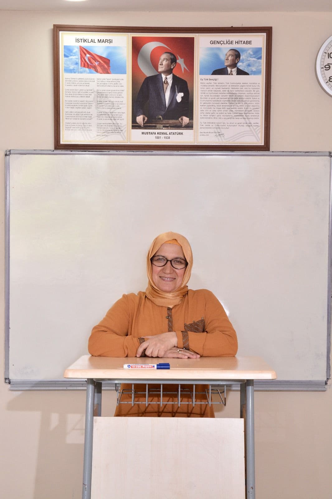 Dursune Ayhan